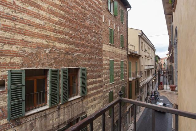 apartament Deluxe Quattro Spade Verona Eksteriør billede
